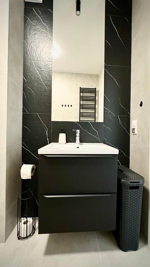 Apartament Elegant 2 Przemysl Bagian luar foto